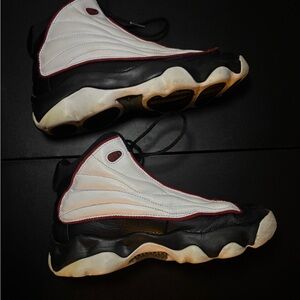 Nike Air Jordan Pro Strong Boys 5.5 Basketball Athletic Sneaker